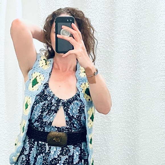 VINTAGE Grannycore Square Knit Sweater Vest Mint Condition - Picture 7 of 7